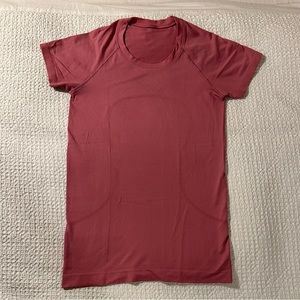Lululemon swiftly tech short sleeve t shirt